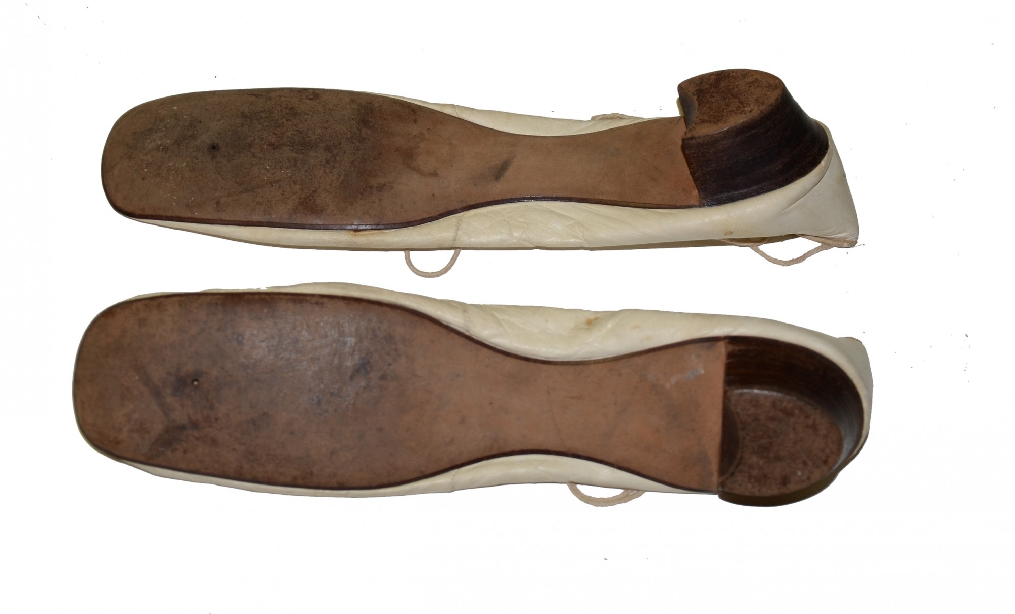 WOMEN’S LEATHER DRESS SHOES, CIRCA 1820’S - 1830’S — Horse Soldier