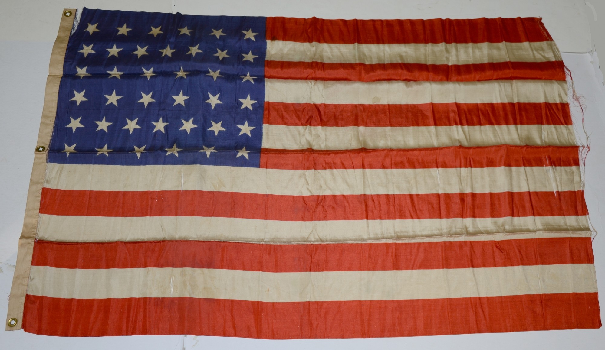 VINTAGE SILK 38-STAR U.S. FLAG — Horse Soldier