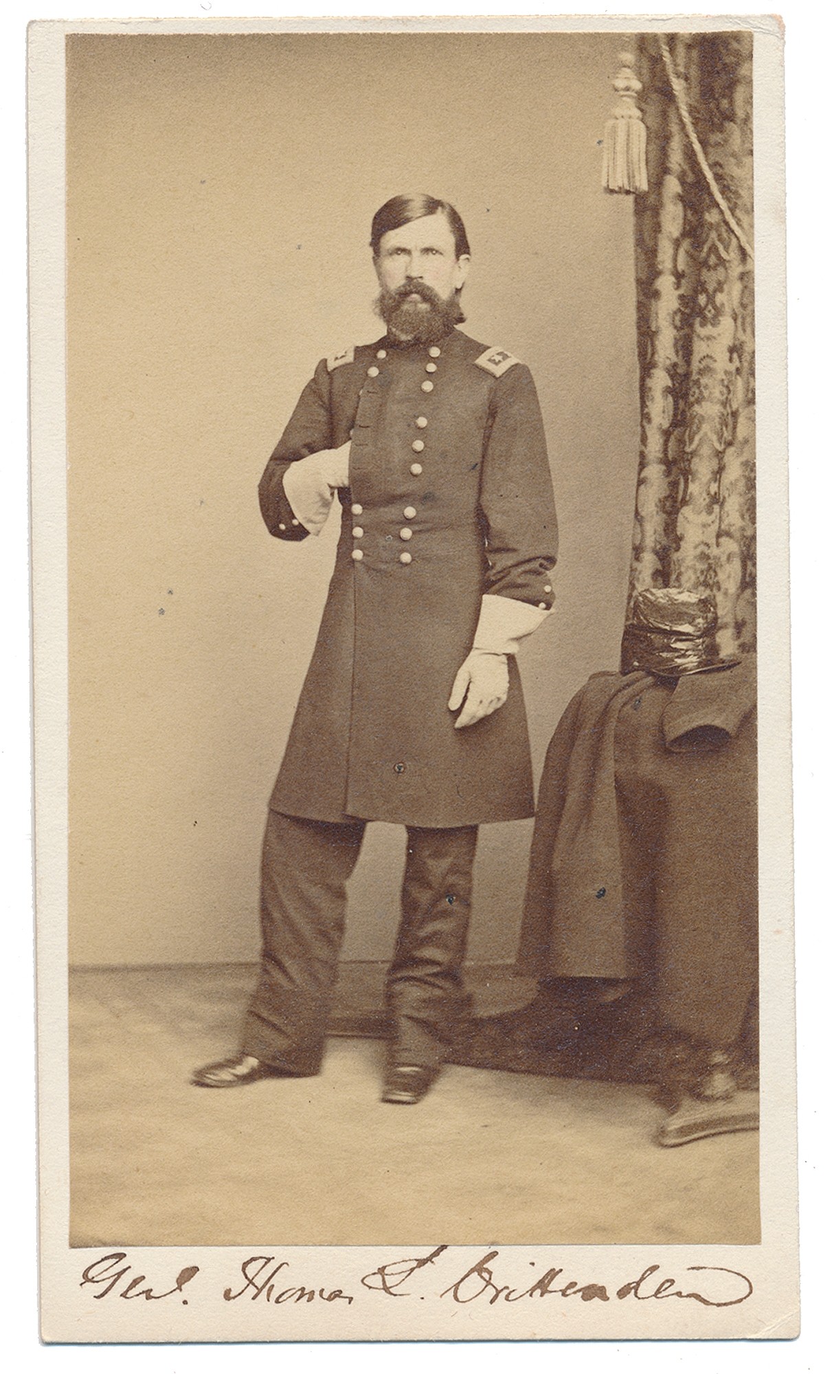 FULL STANDING CDV OF GENERAL THOMAS L. CRITTENDEN — Horse Soldier