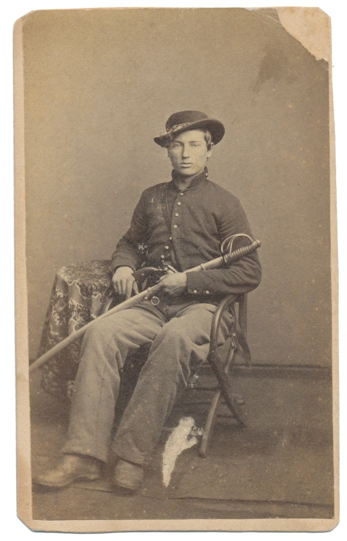 NICE SEATED CDV OF A DOUBLE ARMED UNION CAVALRYMAN — Horse Soldier