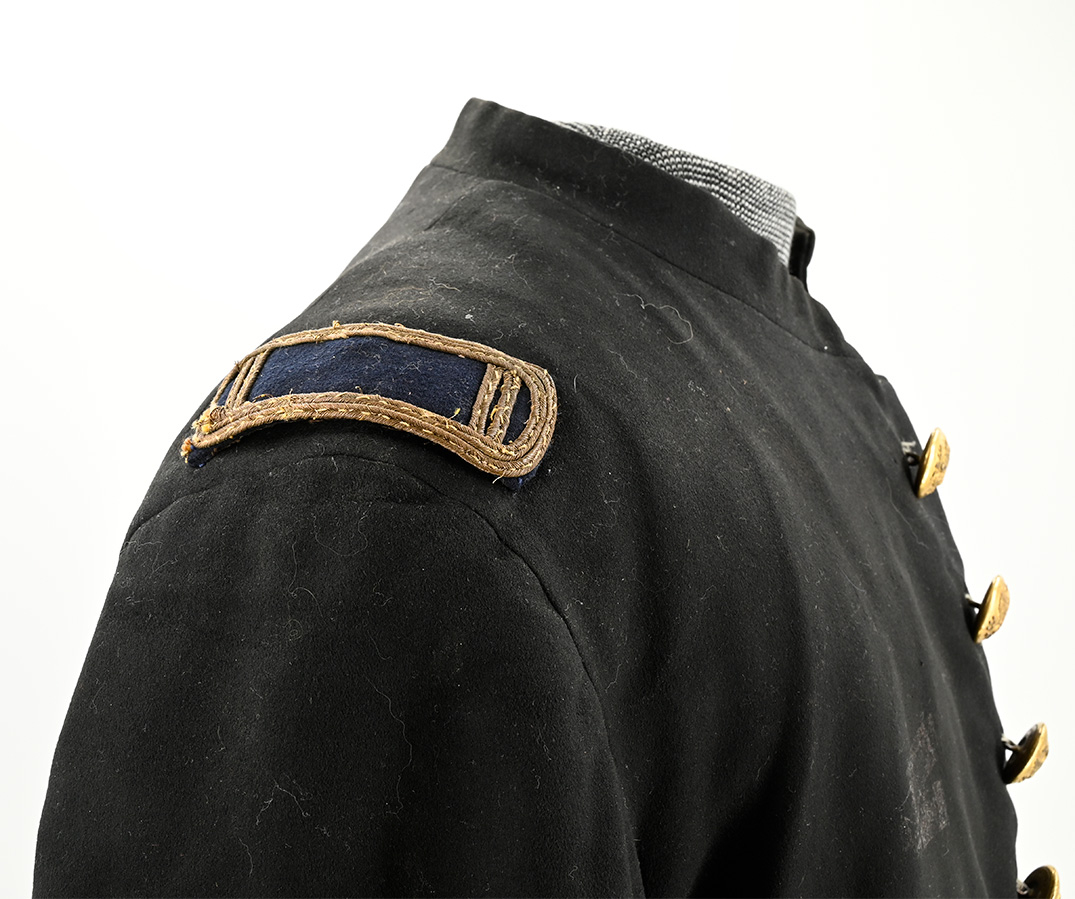 INDIAN WAR OFFICER’S FROCK COAT — Horse Soldier