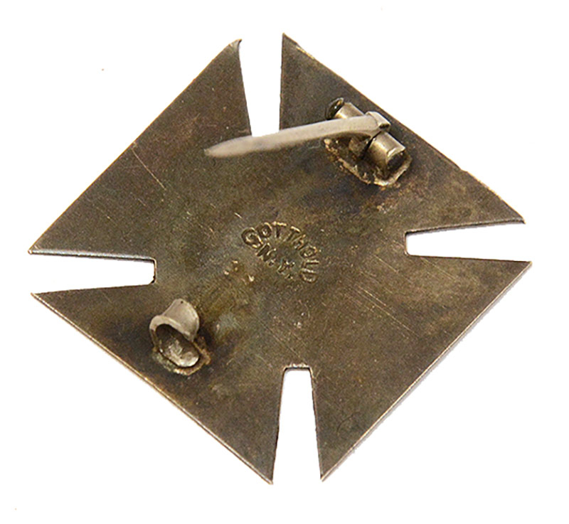 SMALL UNENGRAVED SILVER FIFTH CORPS BADGE — Horse Soldier