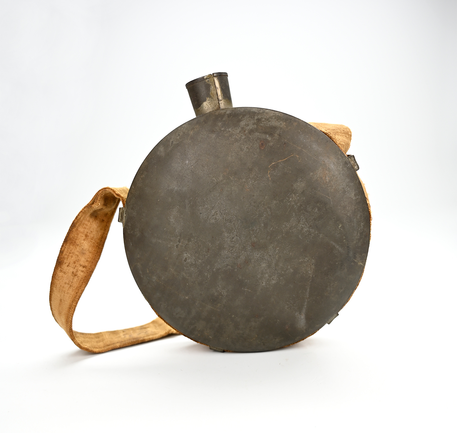 CONFEDERATE TIN DRUM CANTEEN WITH IMPROVISED RIFLE SLING FOR STRAP