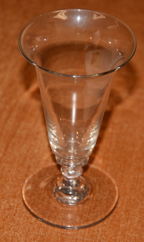 CIRCA 1800-1815 CHAMPAGNE GLASS